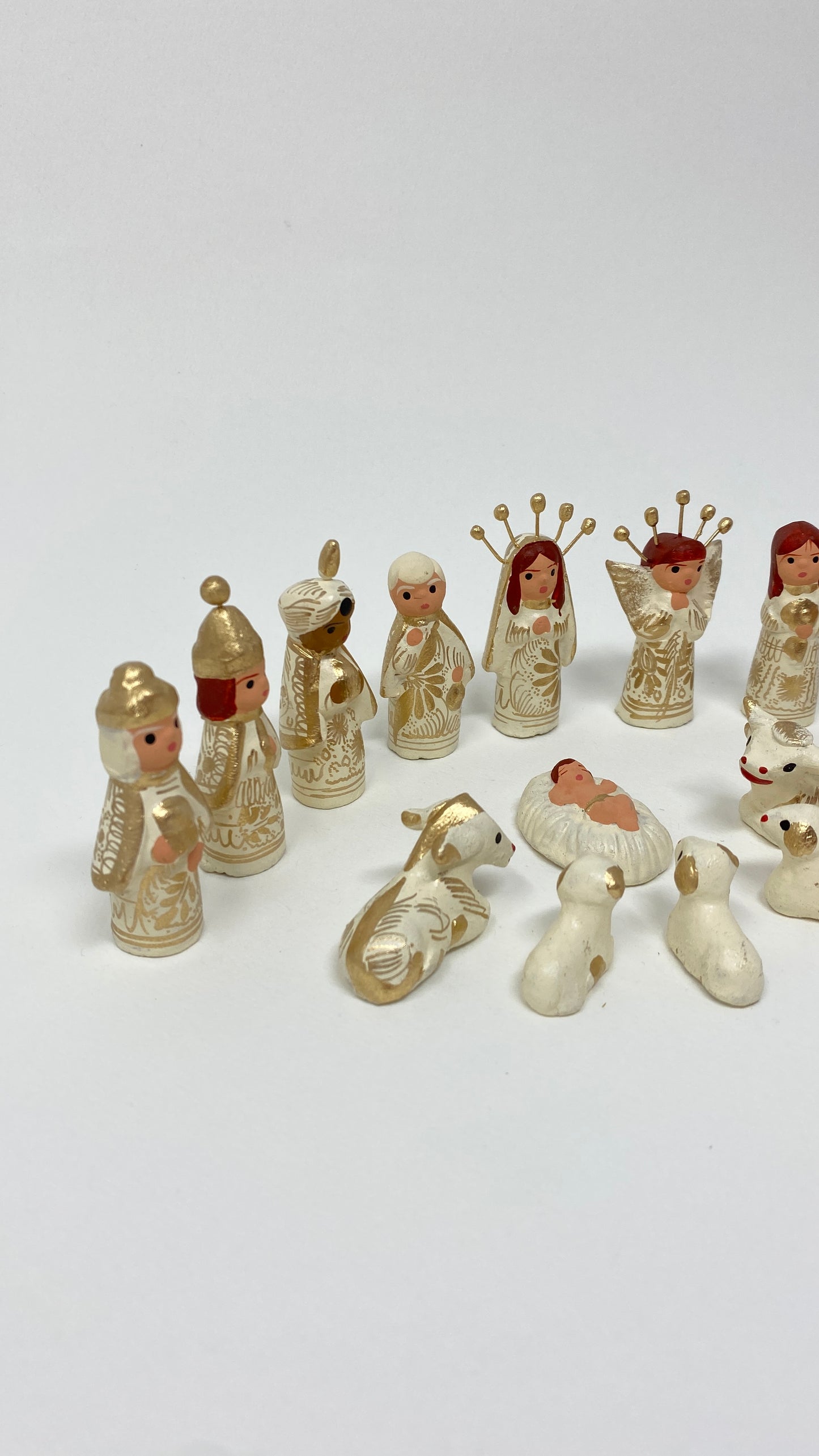 Nacimiento J. #0 Beige