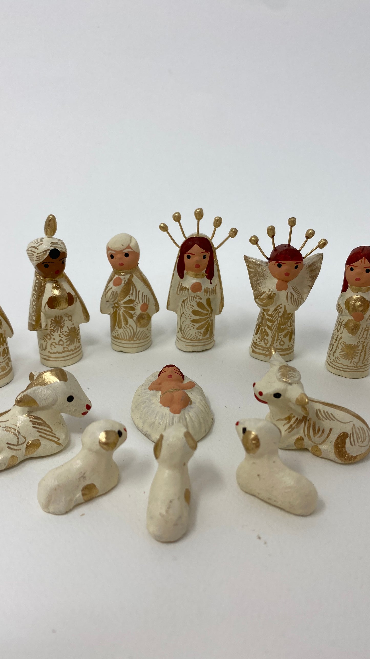 Nacimiento J. #0 Beige