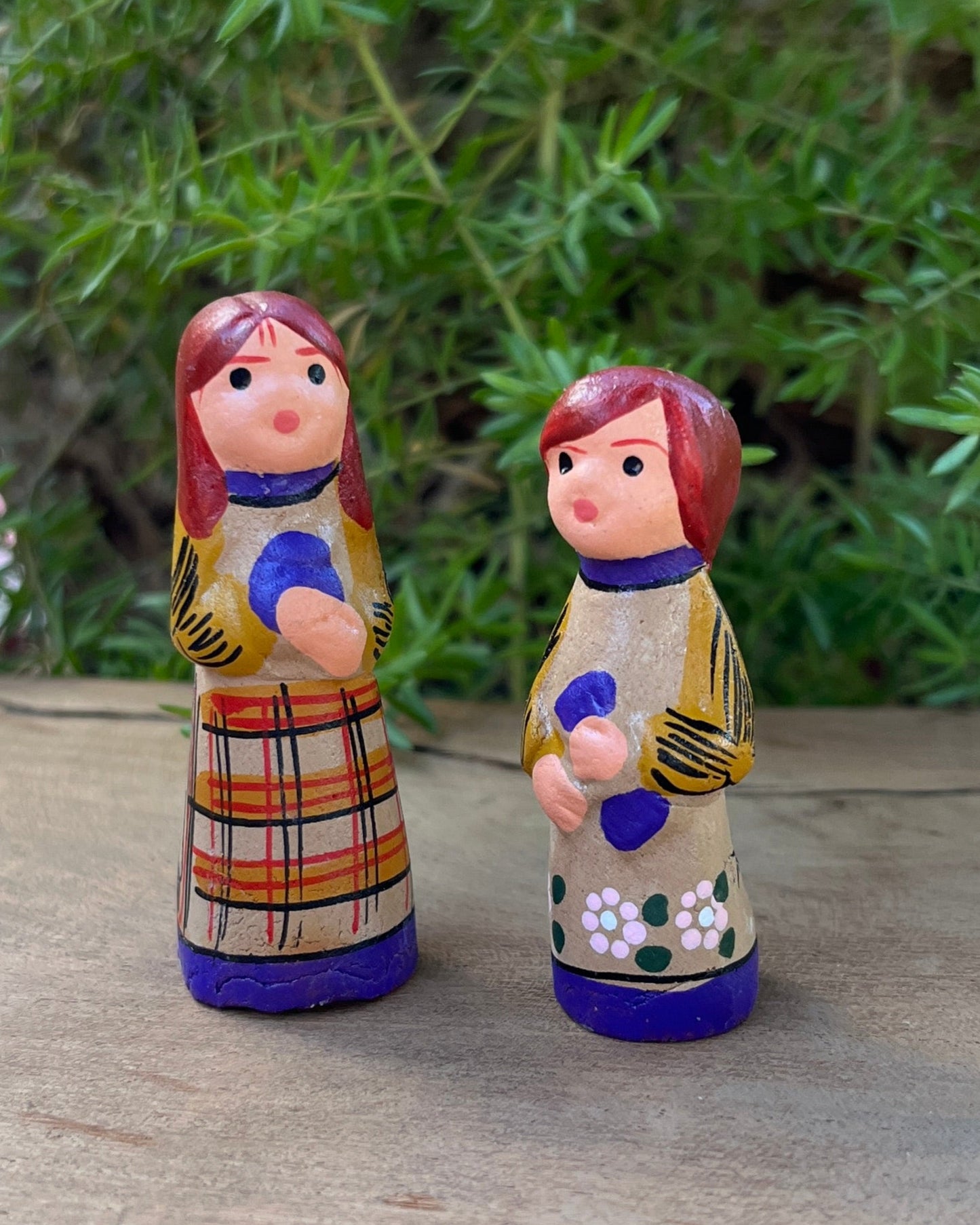 Nacimiento J. # 00 Morado