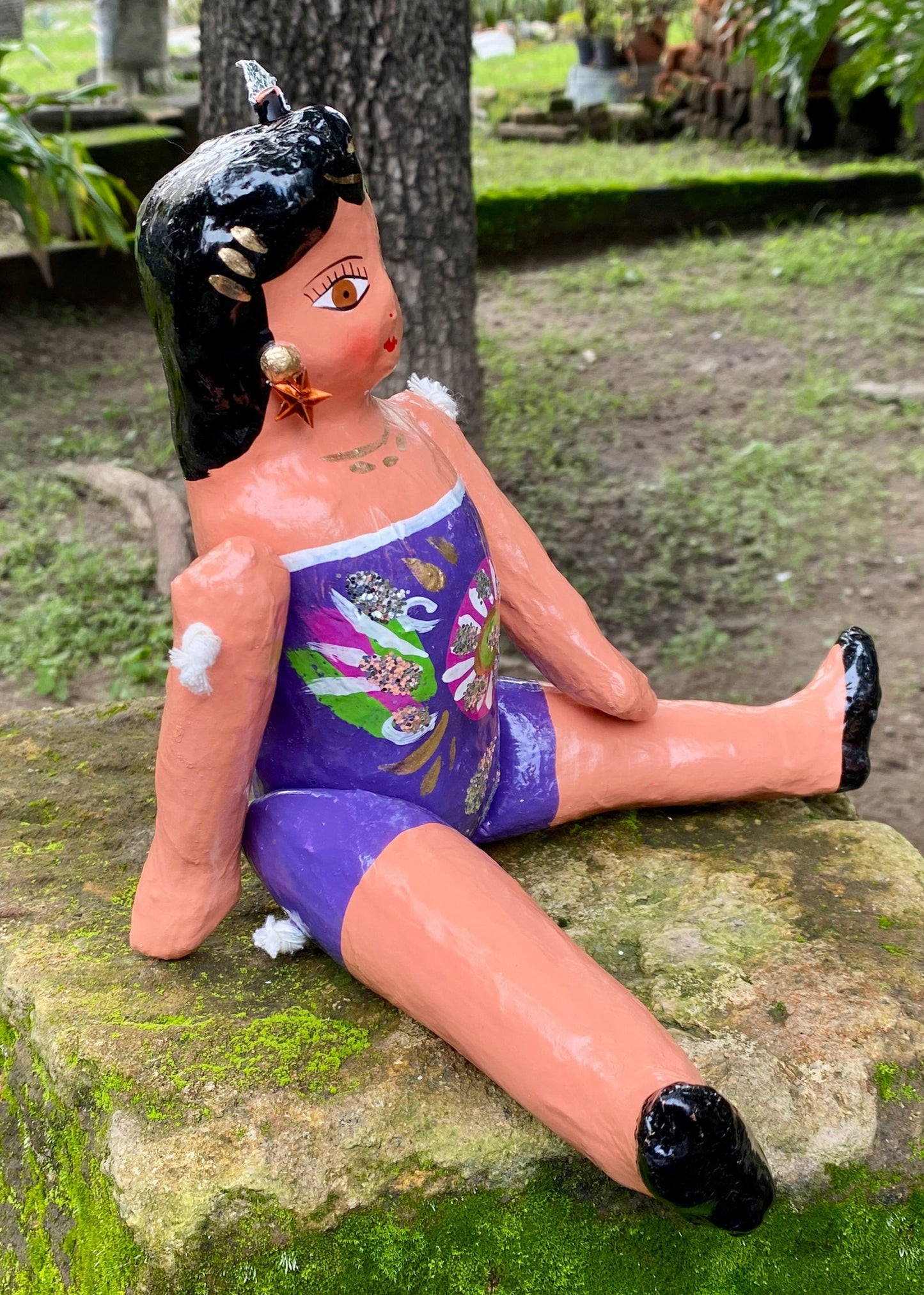 Muñeca de Cartón #3 Morada