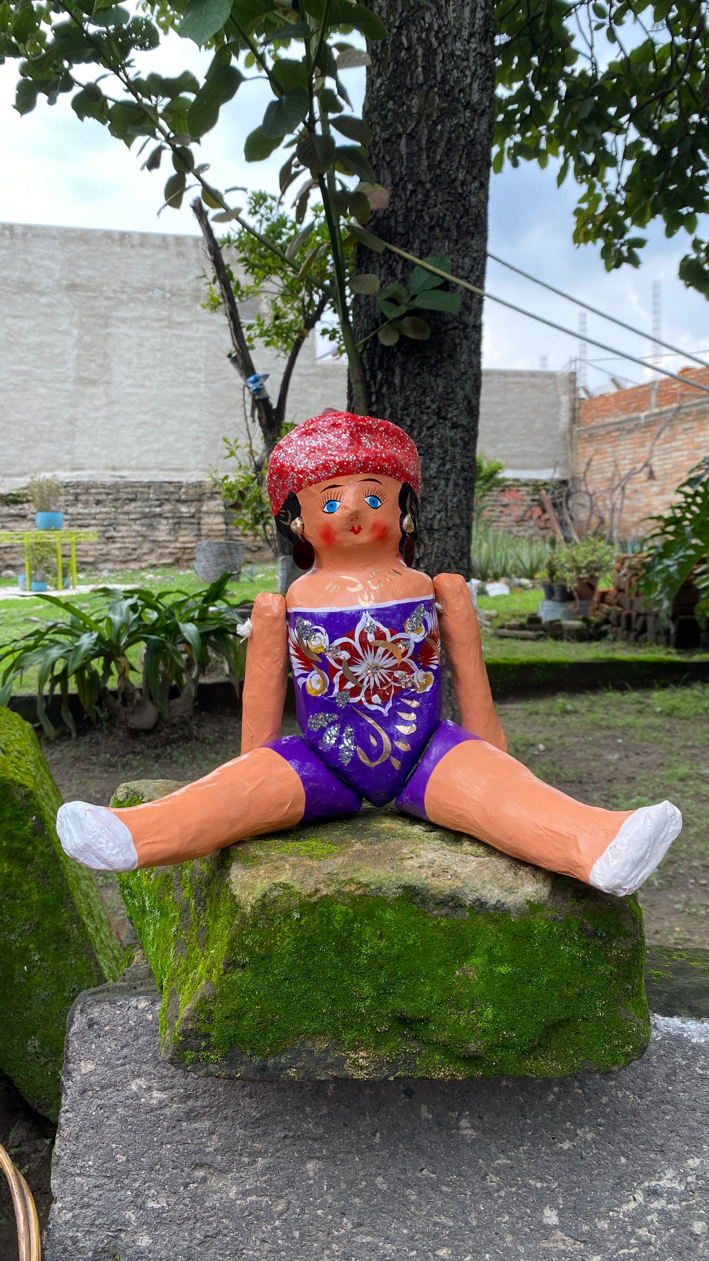 Muñeca de Cartón #4 Morada