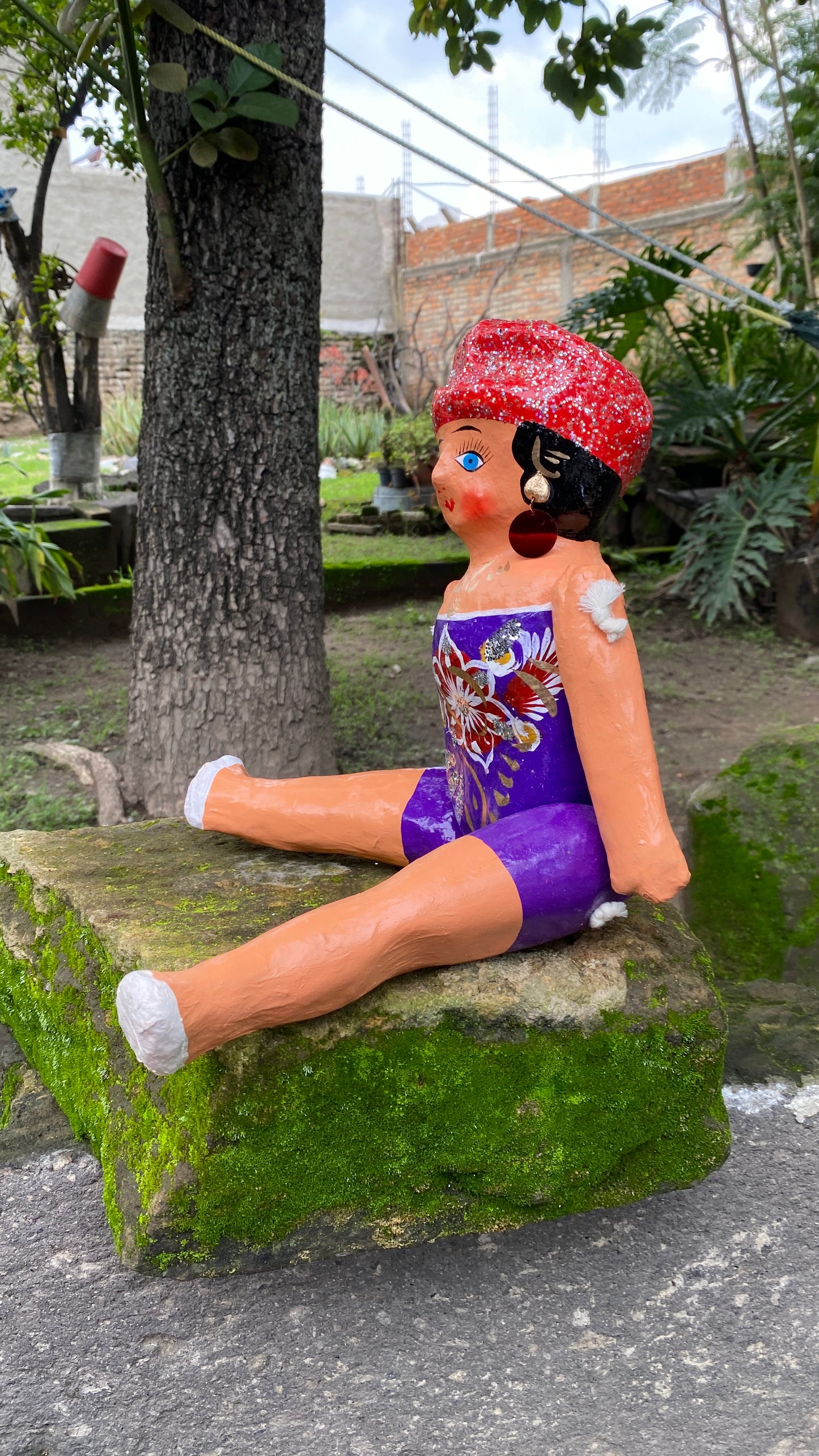 Muñeca de Cartón #4 Morada