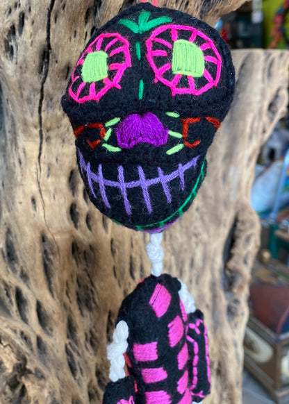 Esqueleto de Lana Negro