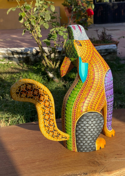 Alebrije Coyote Mostaza