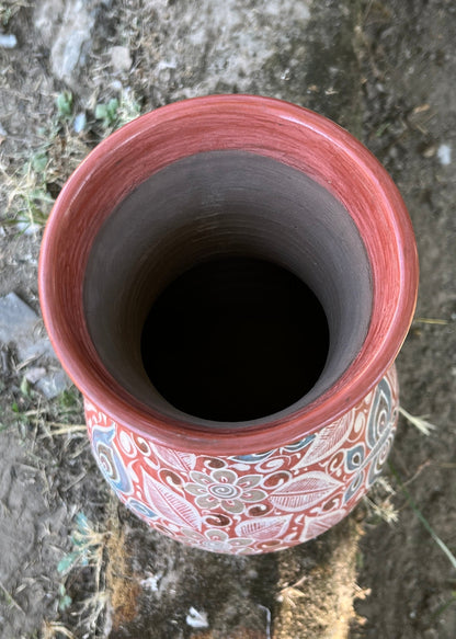 Jarrón de Barro Bruñido Mariposas